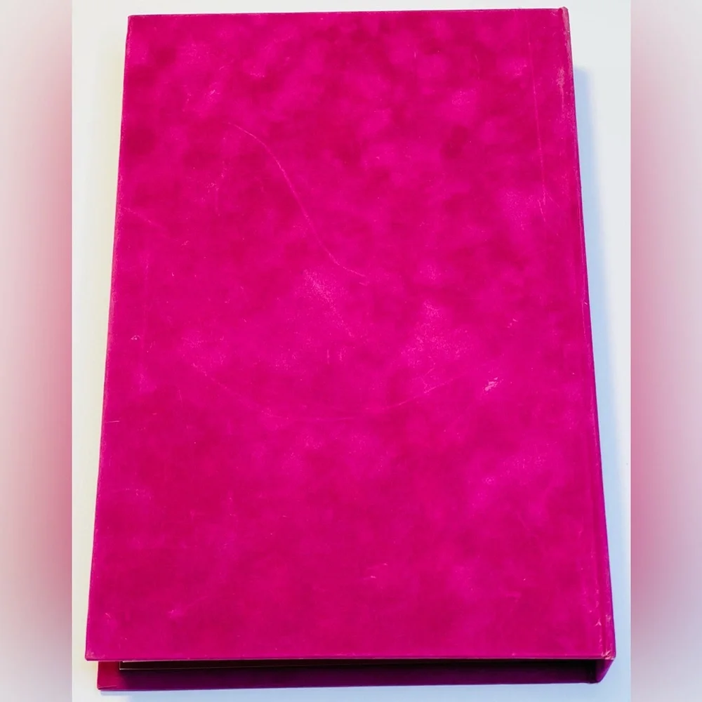 Sex and the City 2005 DVD The Complete Series - Bright Pink Box Set